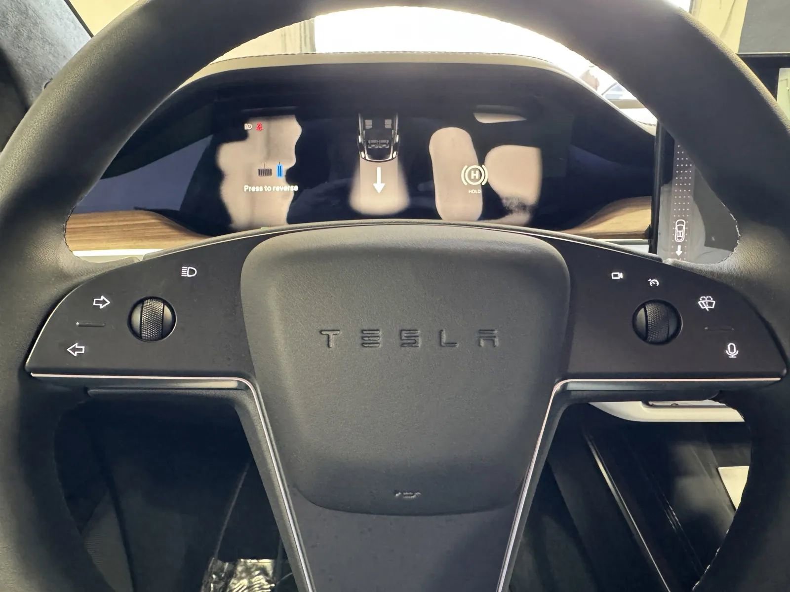 Used 2025 Tesla Model X image 23