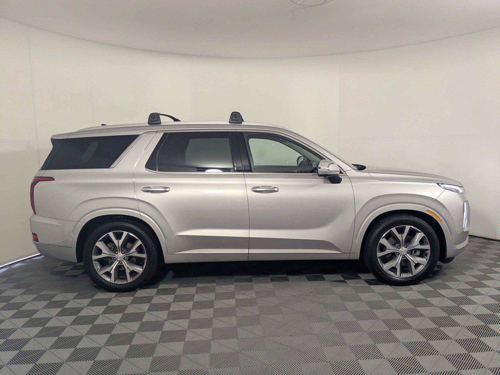 Used 2022 Hyundai Palisade Limited FWD image 4