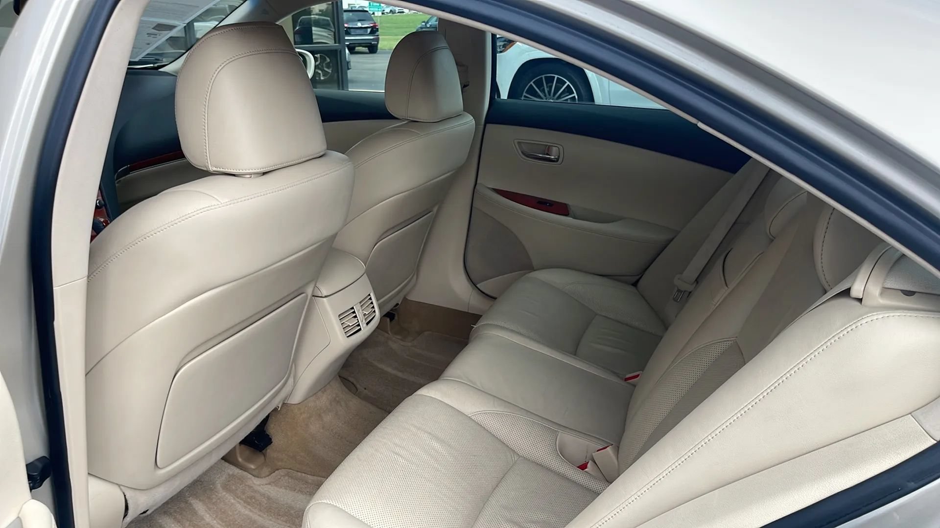 Used 2011 Lexus ES 350 FWD image 20