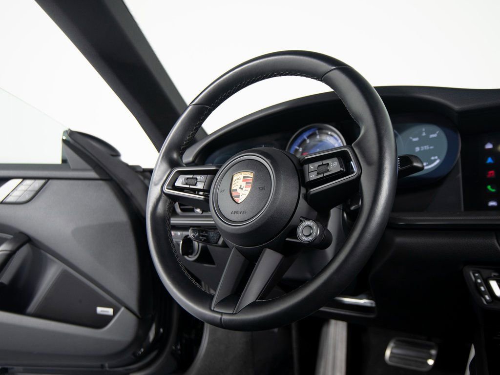 Certified 2024 Porsche 911 Carrera 4 image 32