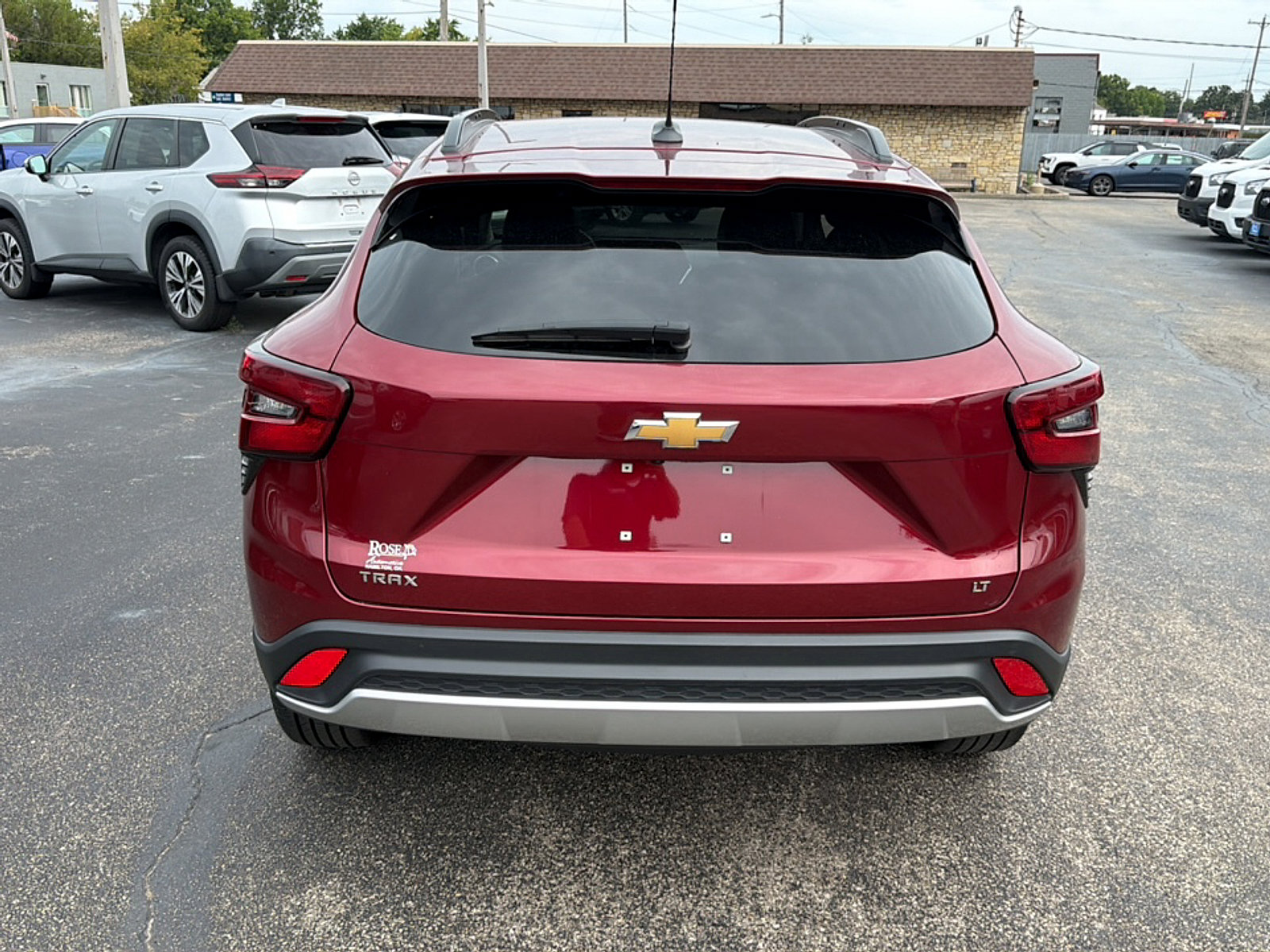 Used 2025 Chevrolet Trax LT FWD image 6