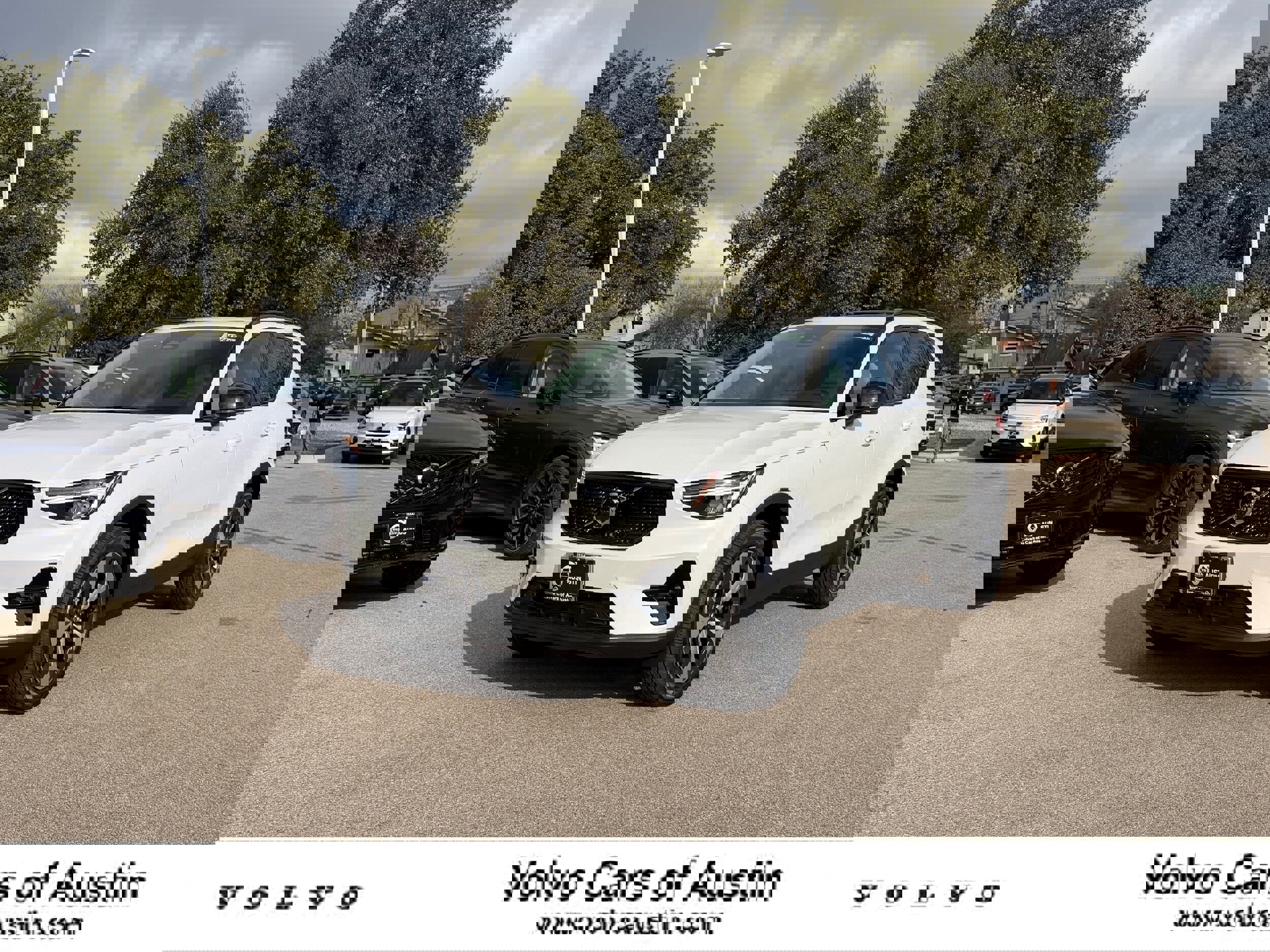 New 2026 Volvo XC40 B4 Plus w/ Protection Package Premier image 1