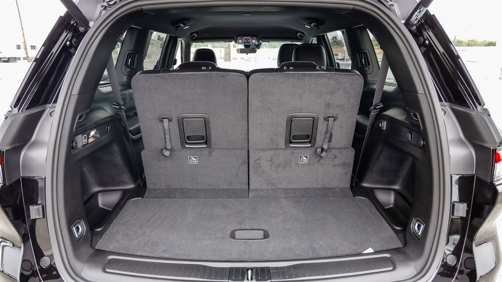 New 2025 Jeep Grand Cherokee L Limited w/ Black Appearance Package image 27