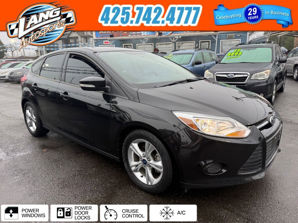 Used 2014 Ford Focus SE FWD image 1