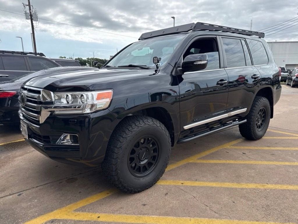 Used 2016 Toyota Land Cruiser AWD/4WD image 3