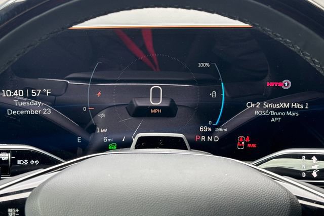 New 2026 Cadillac Optiq Luxury 1 image 24