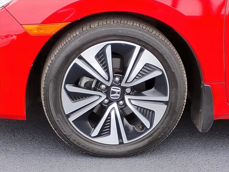 Used 2018 Honda Civic EX-L image 9