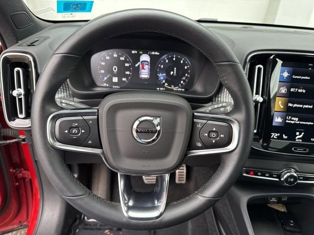 Certified 2022 Volvo XC40 T5 R-Design w/ Advanced Package image 13