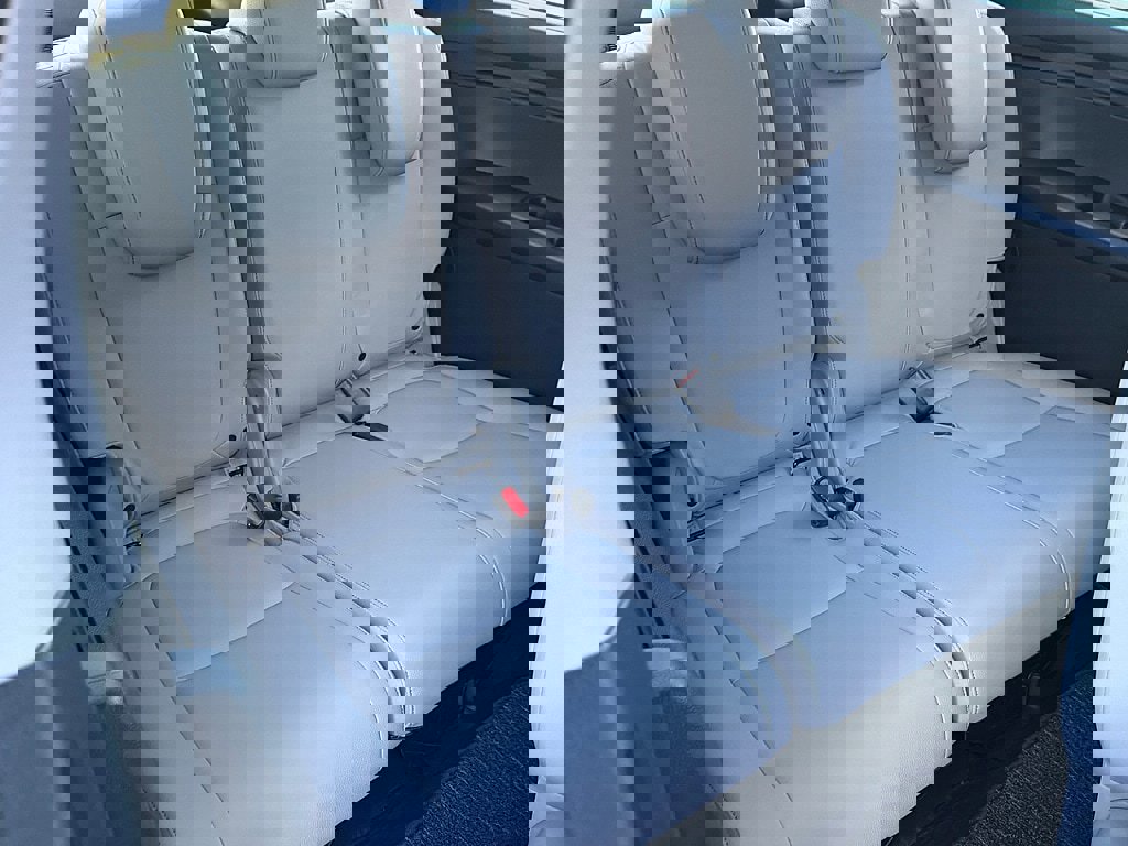 Used 2023 Honda Odyssey EX-L image 25