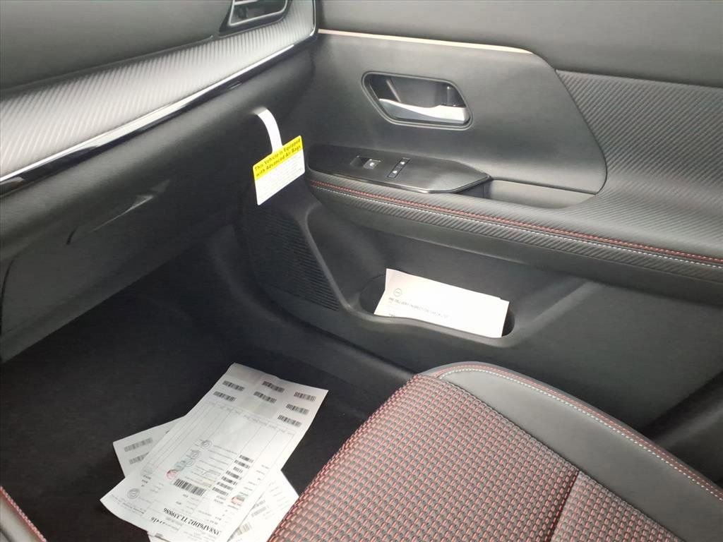 New 2026 Nissan Kicks SR image 24