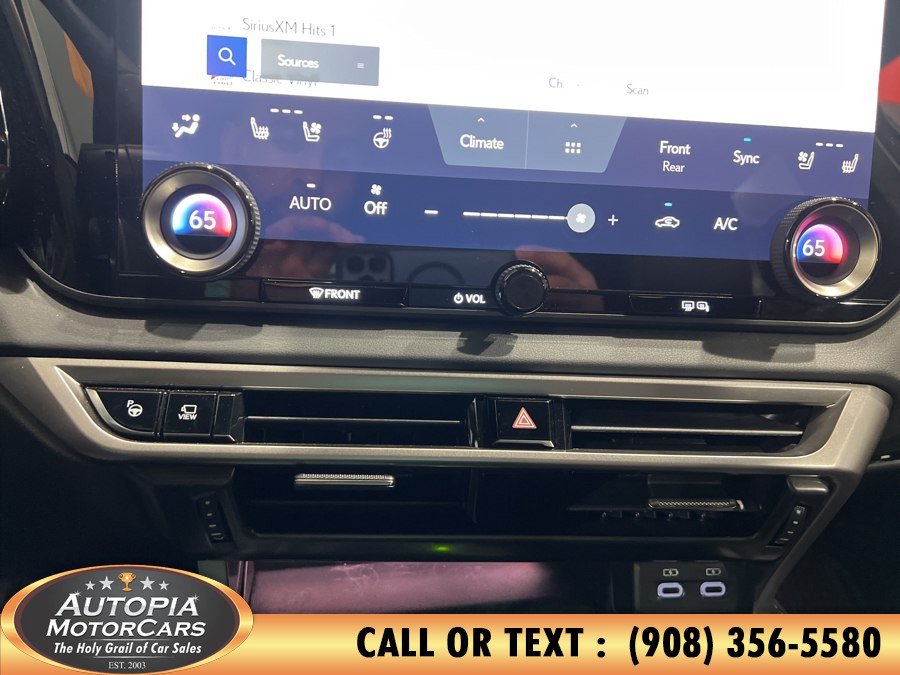 Used 2025 Lexus RX 350 w/ Convenience Package AWD/4WD image 44