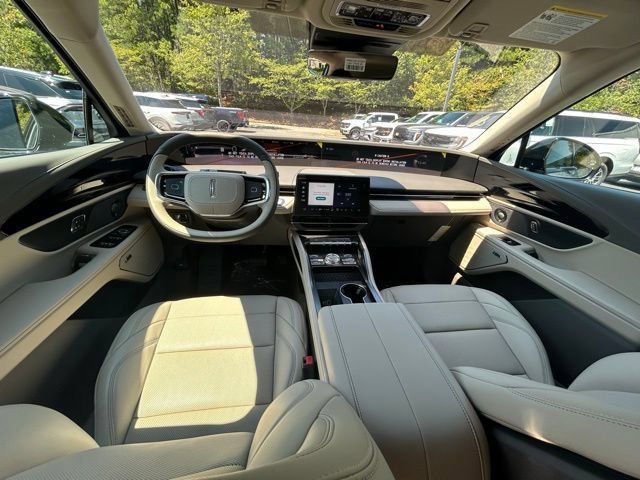 New 2025 Lincoln Nautilus Premier w/ Equipment Group 102A AWD/4WD image 4