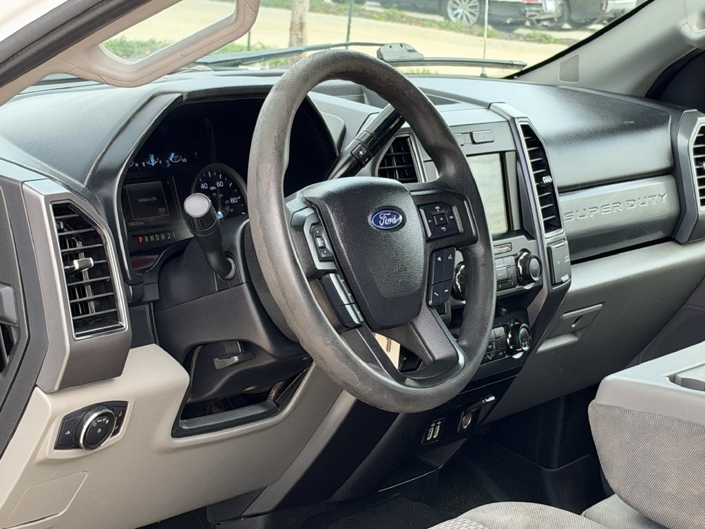 Used 2019 Ford F250 XLT w/ Snow Plow Prep Package AWD/4WD image 12