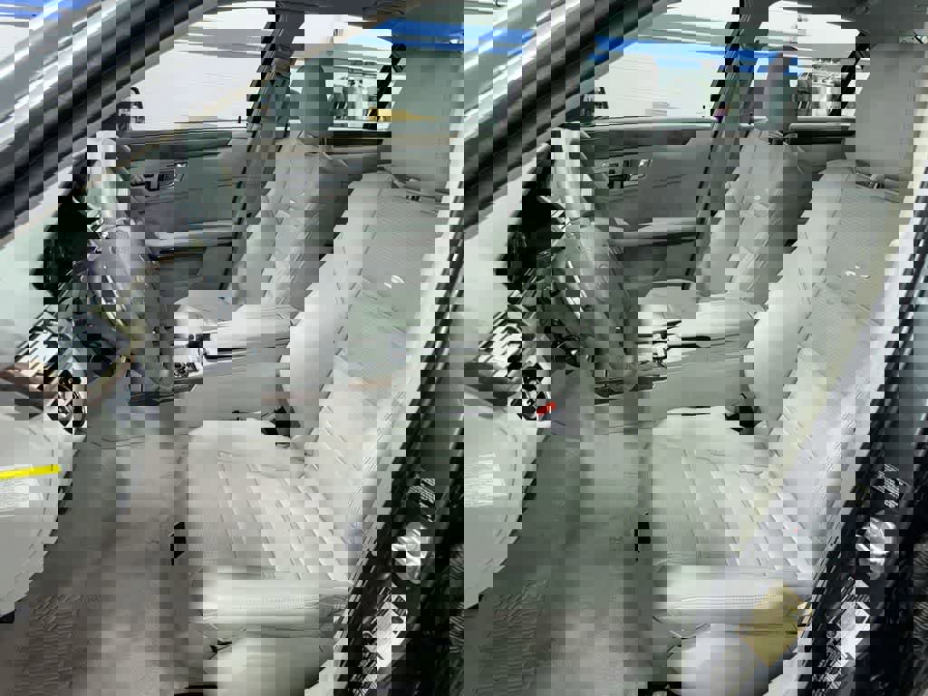 Used 2010 Mercedes-Benz E 63 AMG Sedan image 14