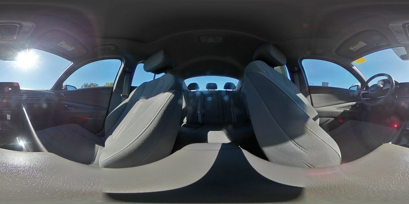 Used 2025 Hyundai Elantra SEL image 45