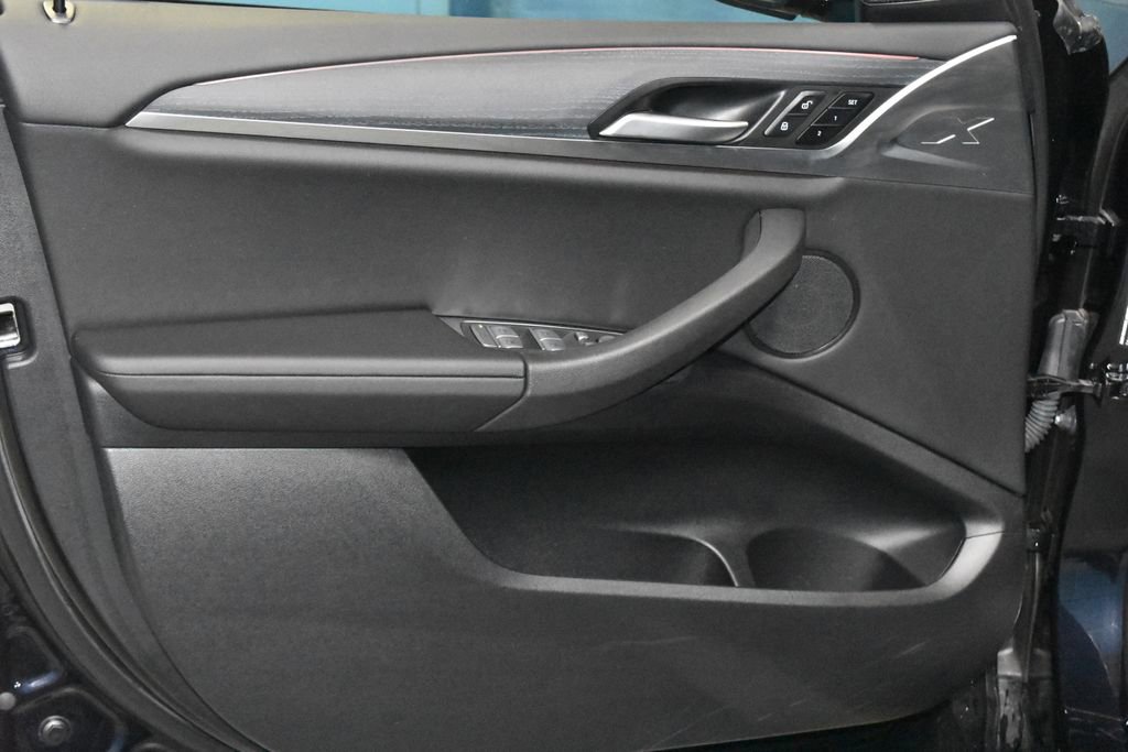 Certified 2024 BMW X3 xDrive30i w/ Premium Package image 4