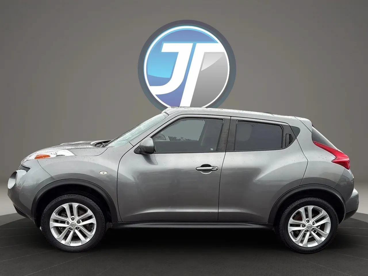 Used 2011 Nissan Juke SL FWD image 14