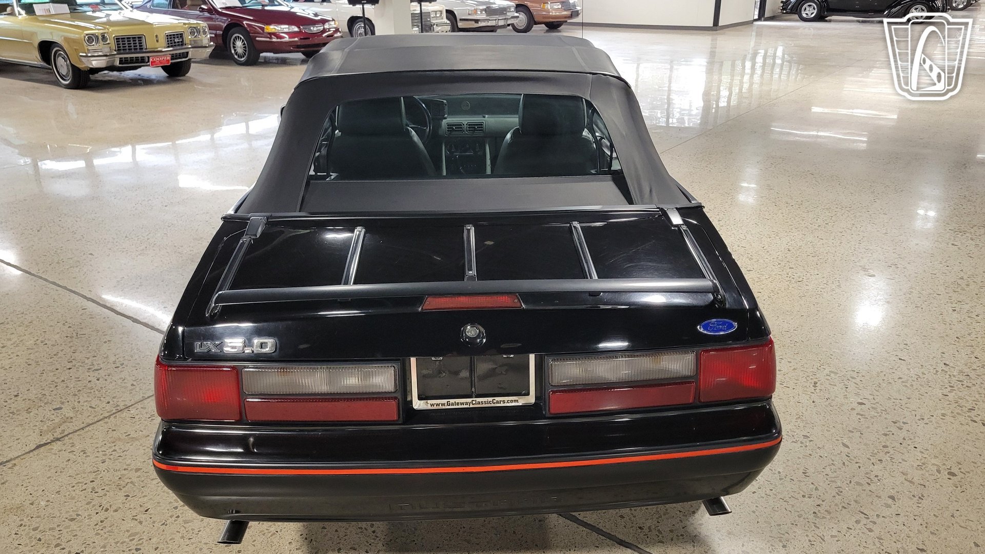 Used 1989 Ford Mustang LX RWD image 3