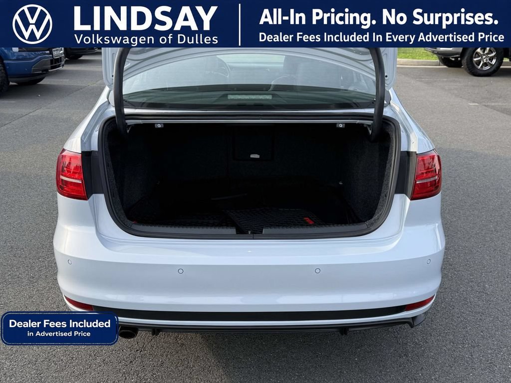 Used 2017 Volkswagen Jetta GLI FWD image 15
