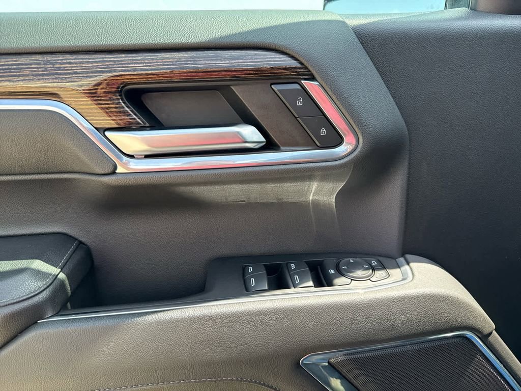 Used 2024 GMC Sierra 1500 Elevation image 19