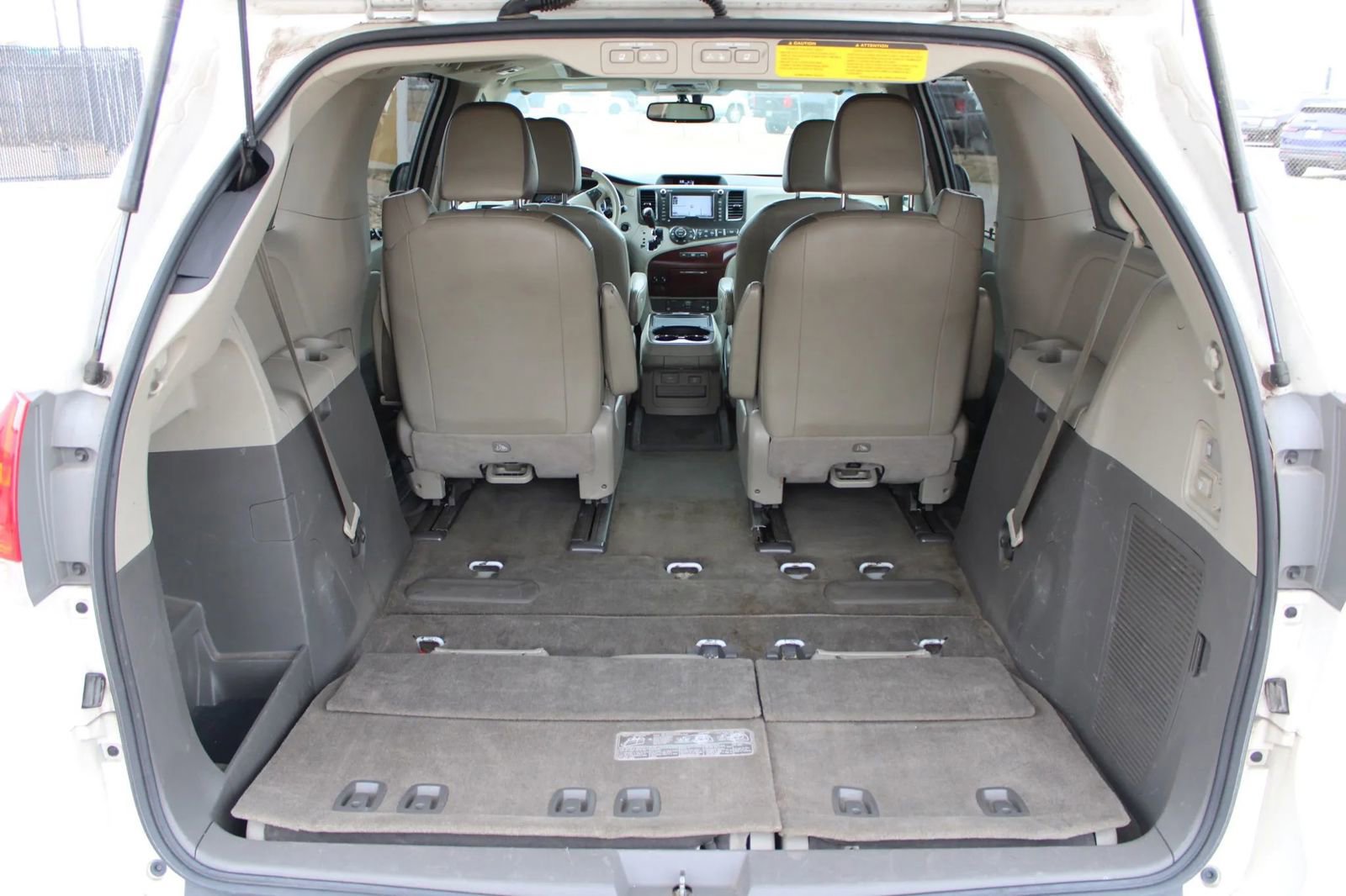 Used 2013 Toyota Sienna Limited w/ Premium Pkg image 14