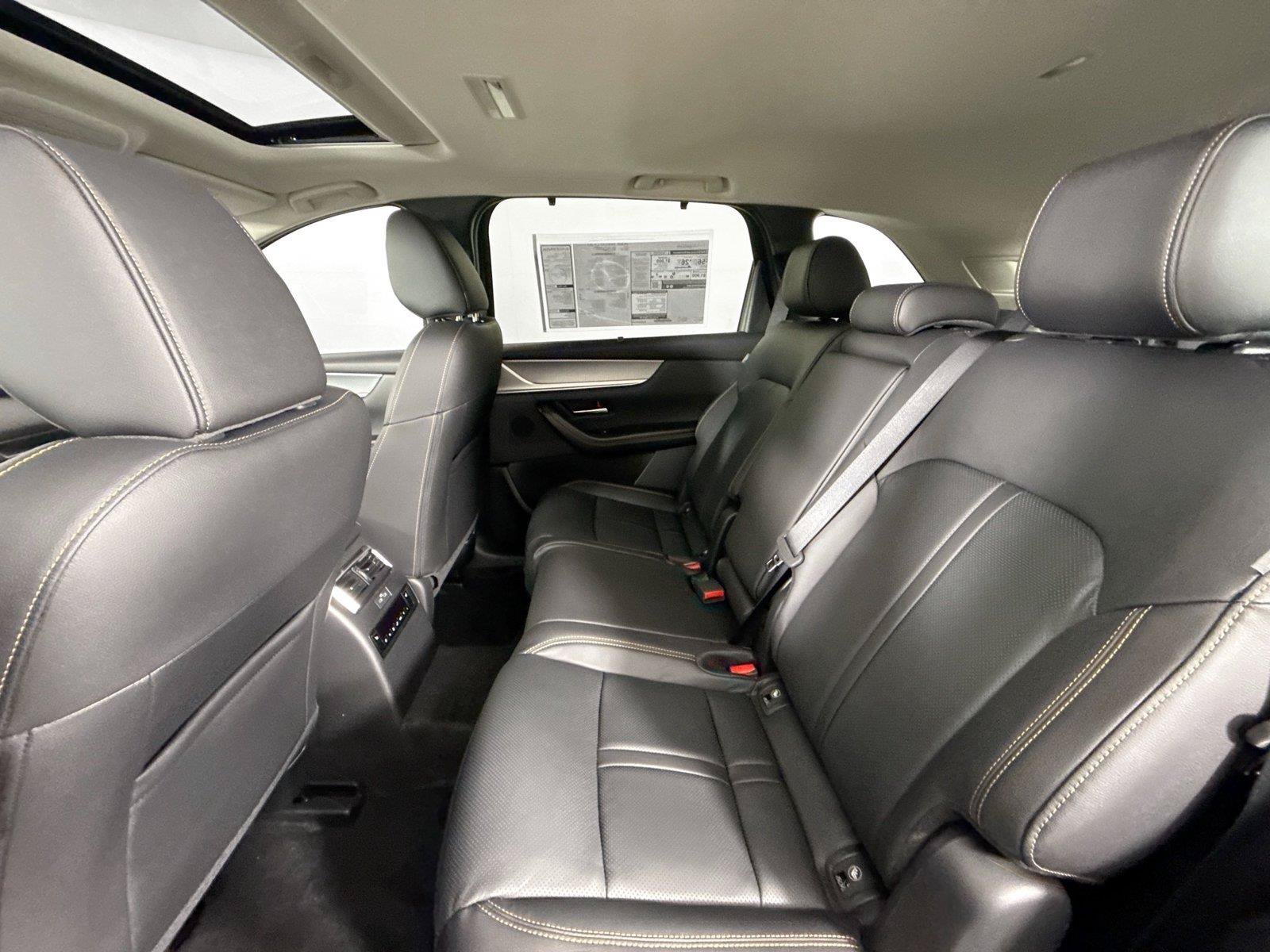 New 2026 MAZDA CX-90 Plug-In Hybrid w/ Preferred AWD/4WD image 31