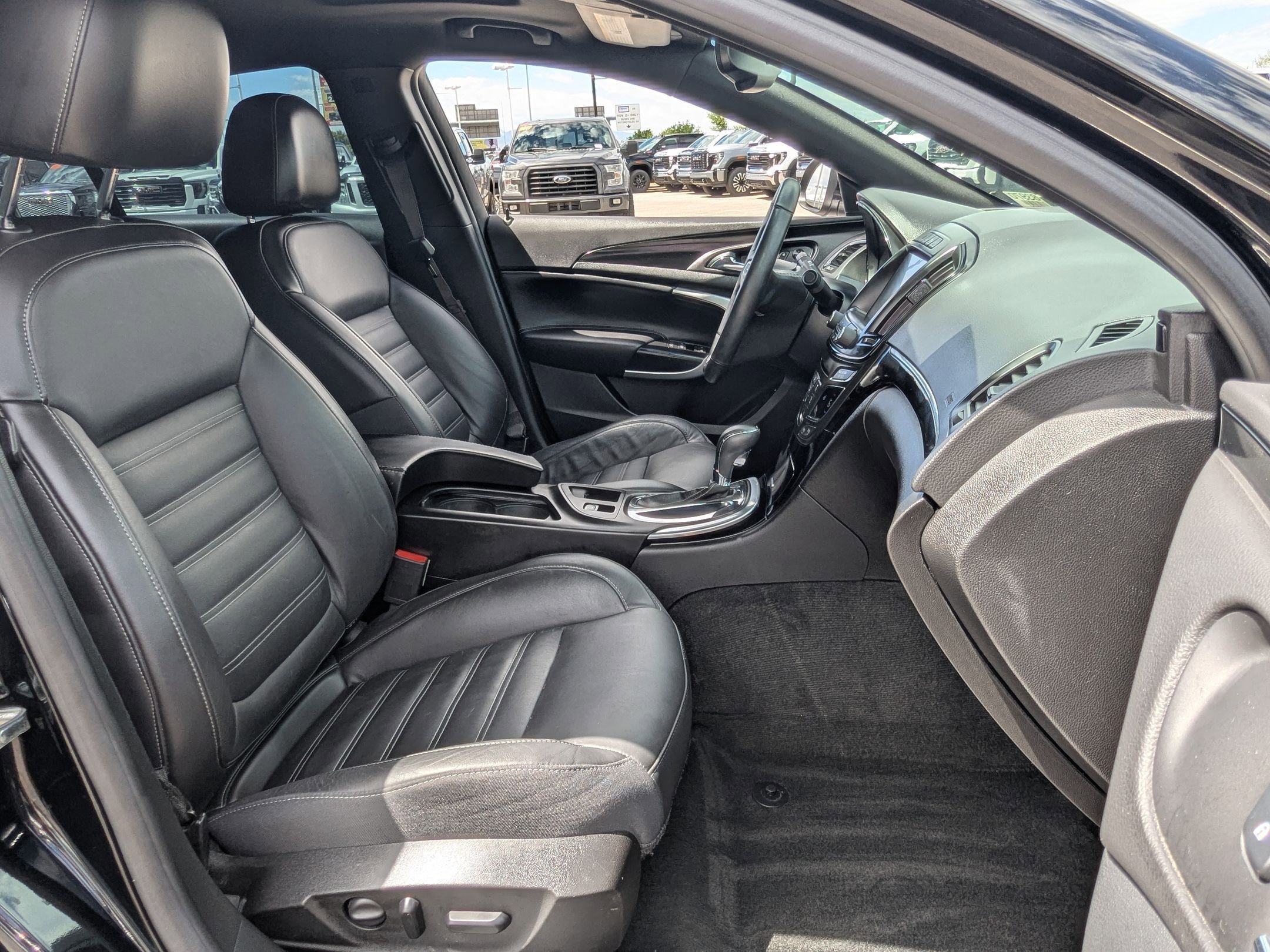 Used 2016 Buick Regal GS w/ Driver Confidence Package #2 FWD image 27
