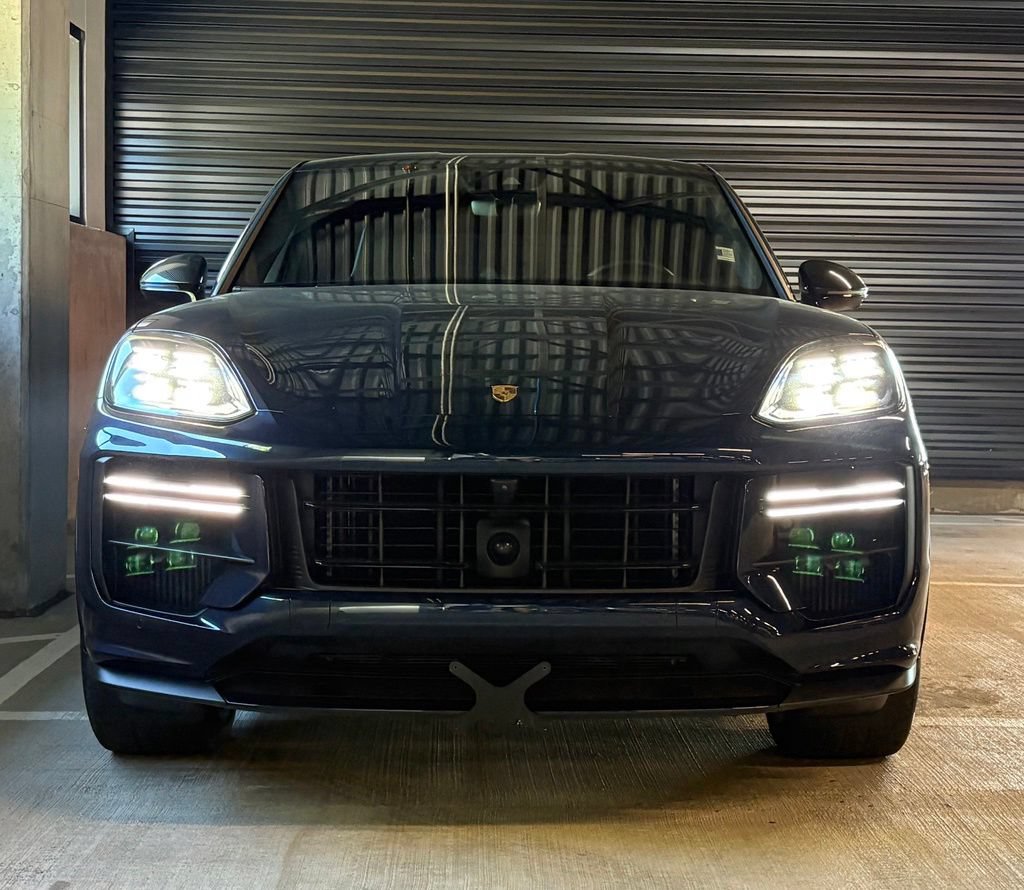Used 2024 Porsche Cayenne Turbo GT AWD/4WD image 6