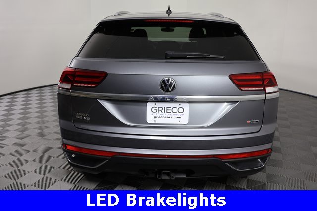 Used 2022 Volkswagen Atlas Cross Sport SE image 7