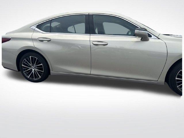 Used 2024 Lexus ES 350 w/ Premium Package FWD image 6