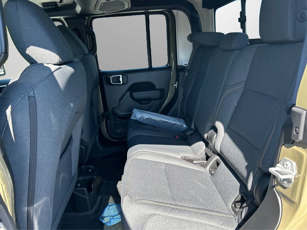 New 2025 Jeep Gladiator Sport AWD/4WD image 11