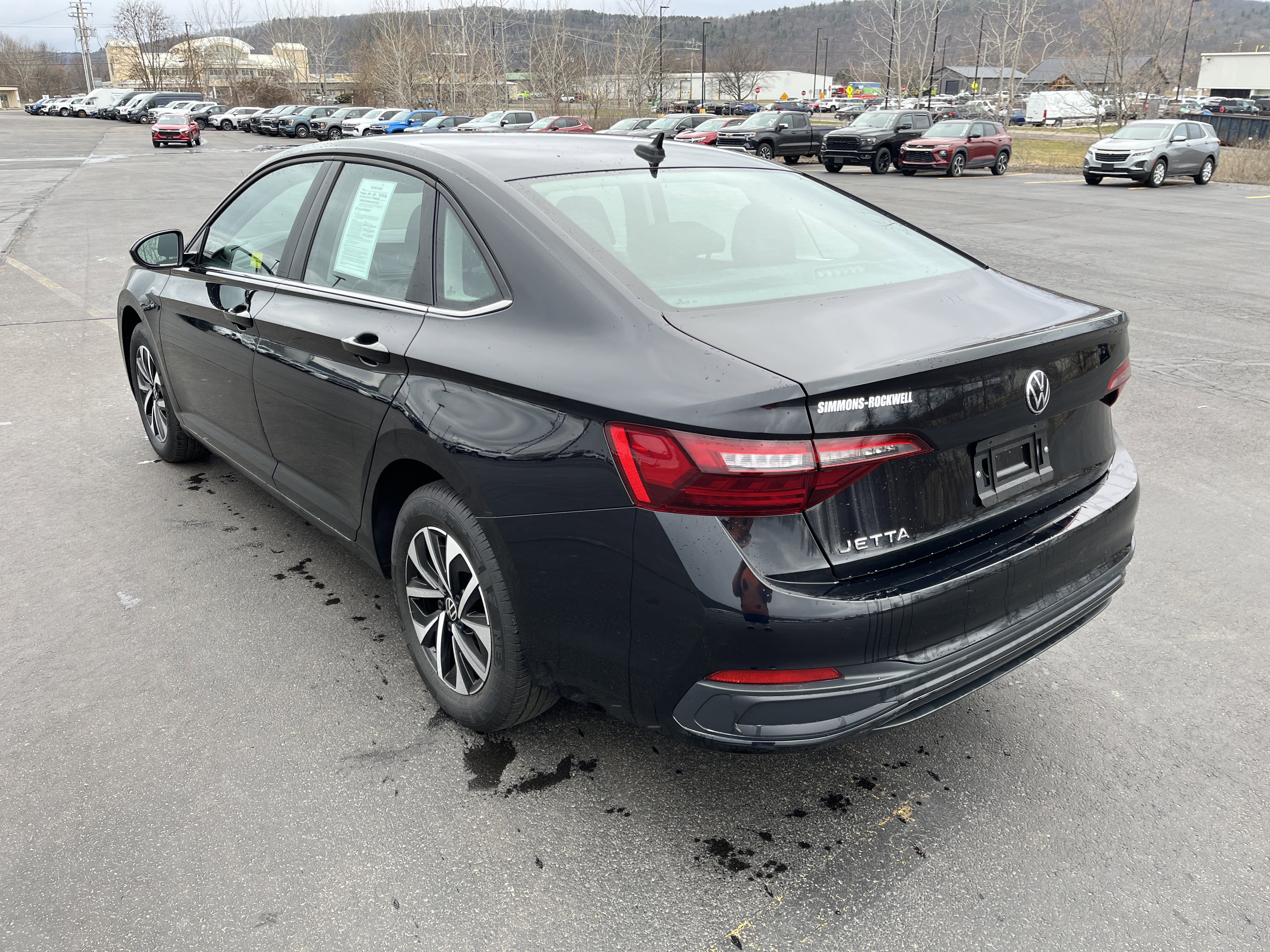 Used 2024 Volkswagen Jetta S image 5