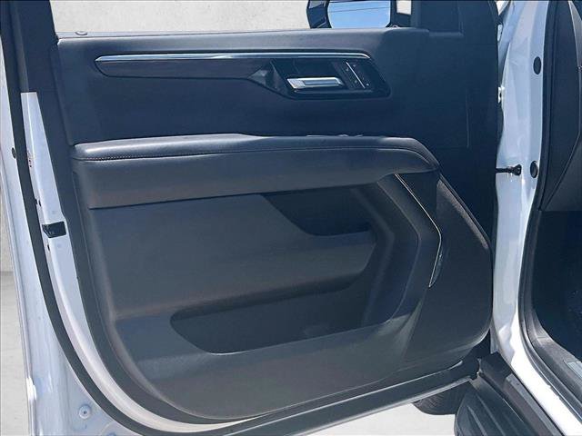 Used 2025 Chevrolet Tahoe LT RWD image 18