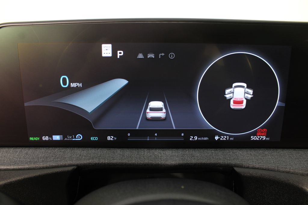Used 2022 Kia EV6 Wind RWD image 12