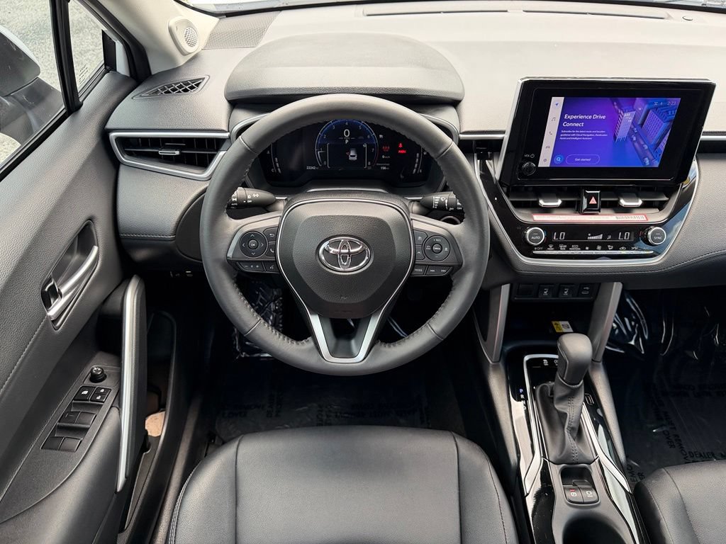 Used 2023 Toyota Corolla Cross XLE w/ Convenience Package AWD/4WD image 19