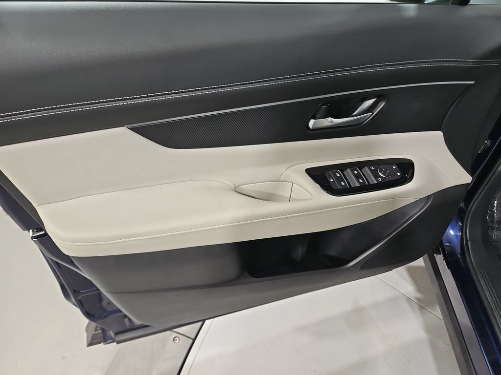 Certified 2025 Nissan Murano SV AWD/4WD image 12