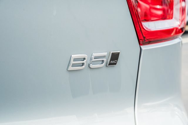 New 2026 Volvo XC40 B5 Plus w/ Climate Package AWD/4WD image 9
