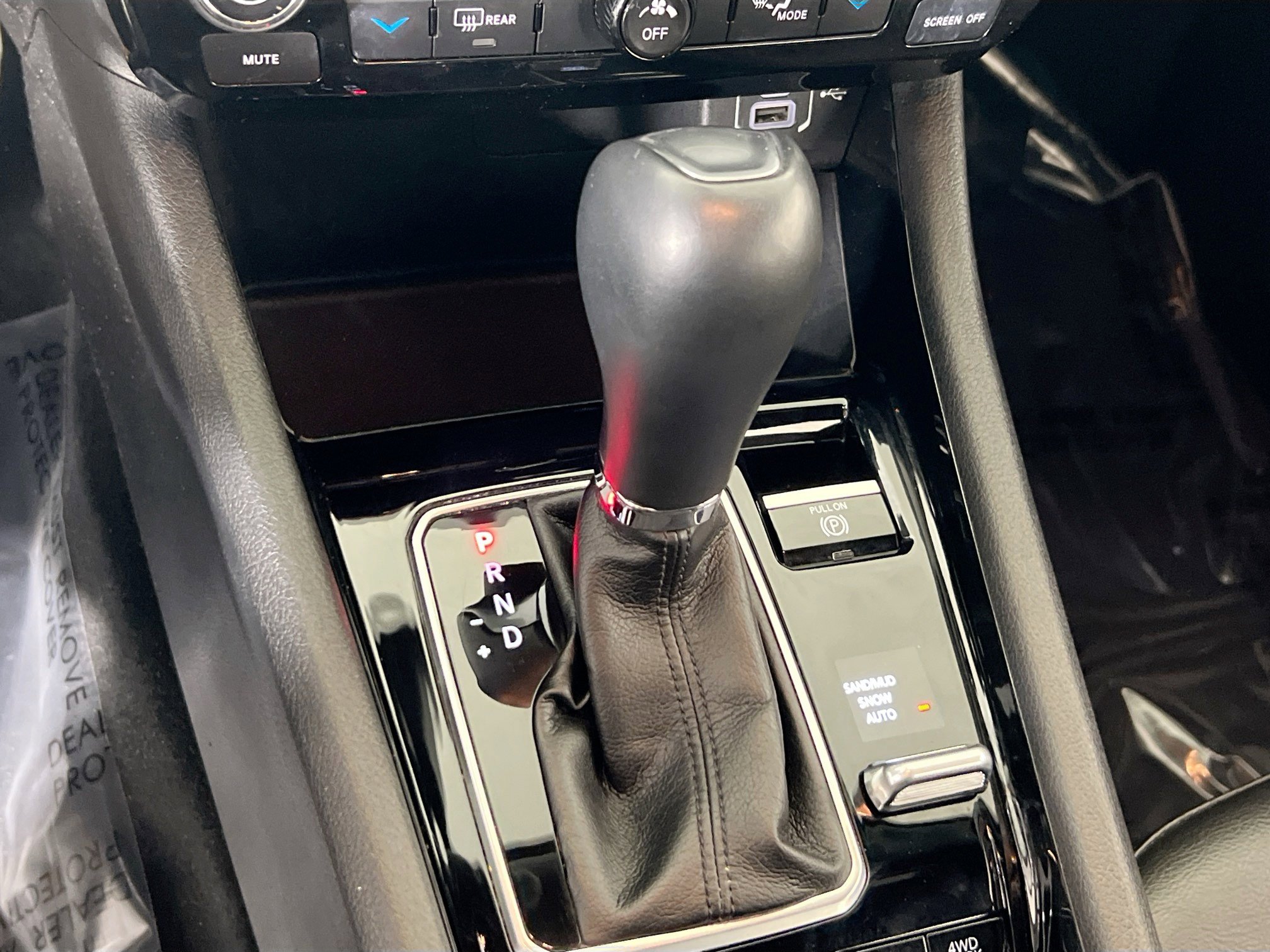 Used 2022 Jeep Compass Altitude w/ Convenience Group image 16