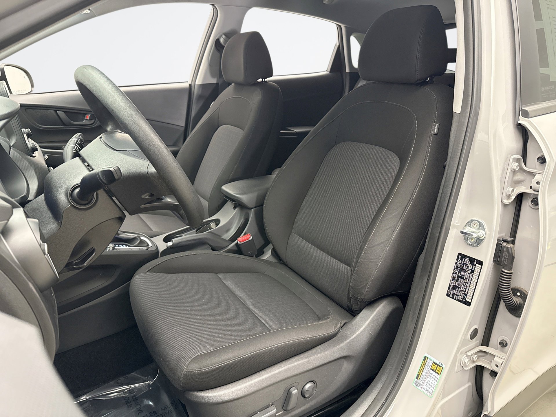 Used 2023 Hyundai Kona SEL image 11