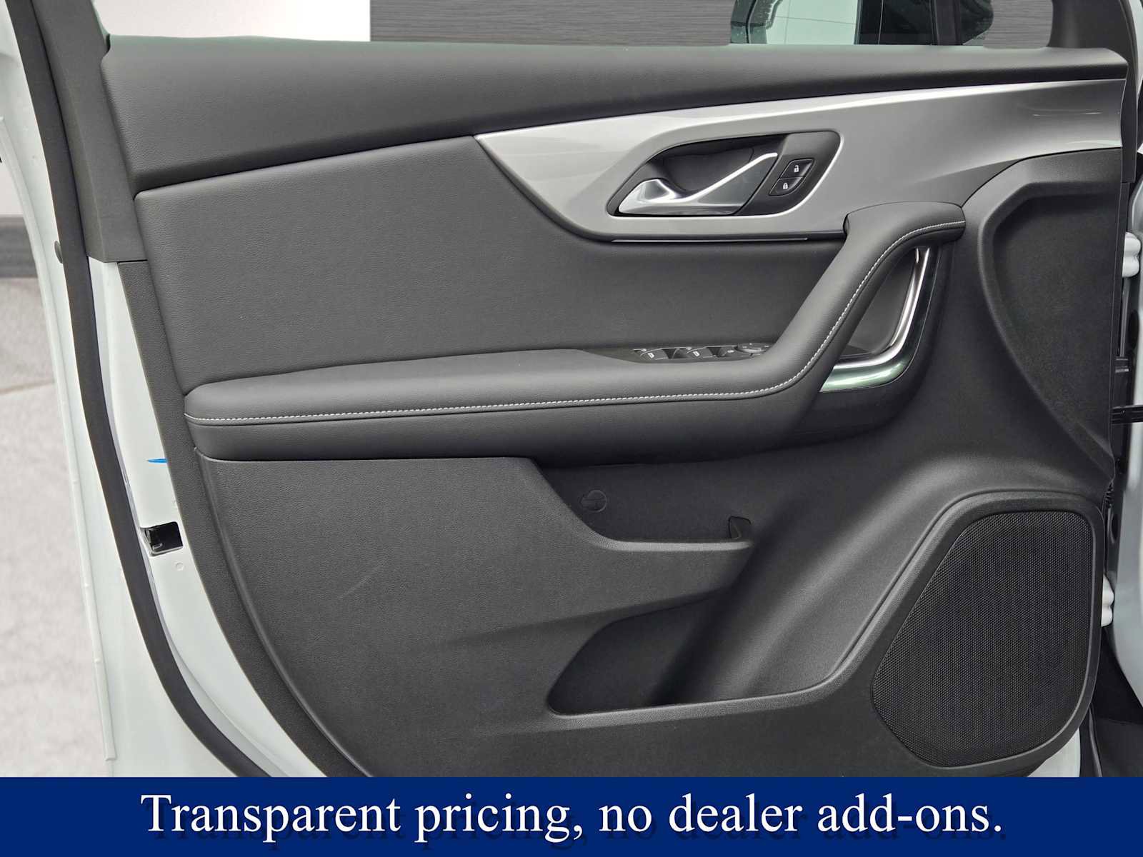 New 2025 Chevrolet Blazer LT w/ Midnight/Sport Edition image 18