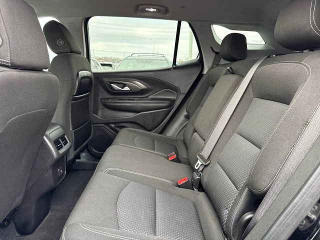 Used 2024 GMC Terrain SLE image 9