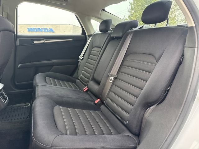 Used 2013 Ford Fusion SE FWD image 22