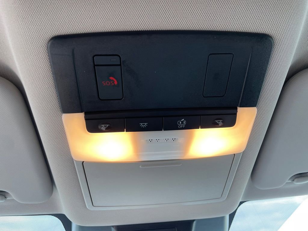 Used 2025 Nissan Rogue SV AWD/4WD image 20