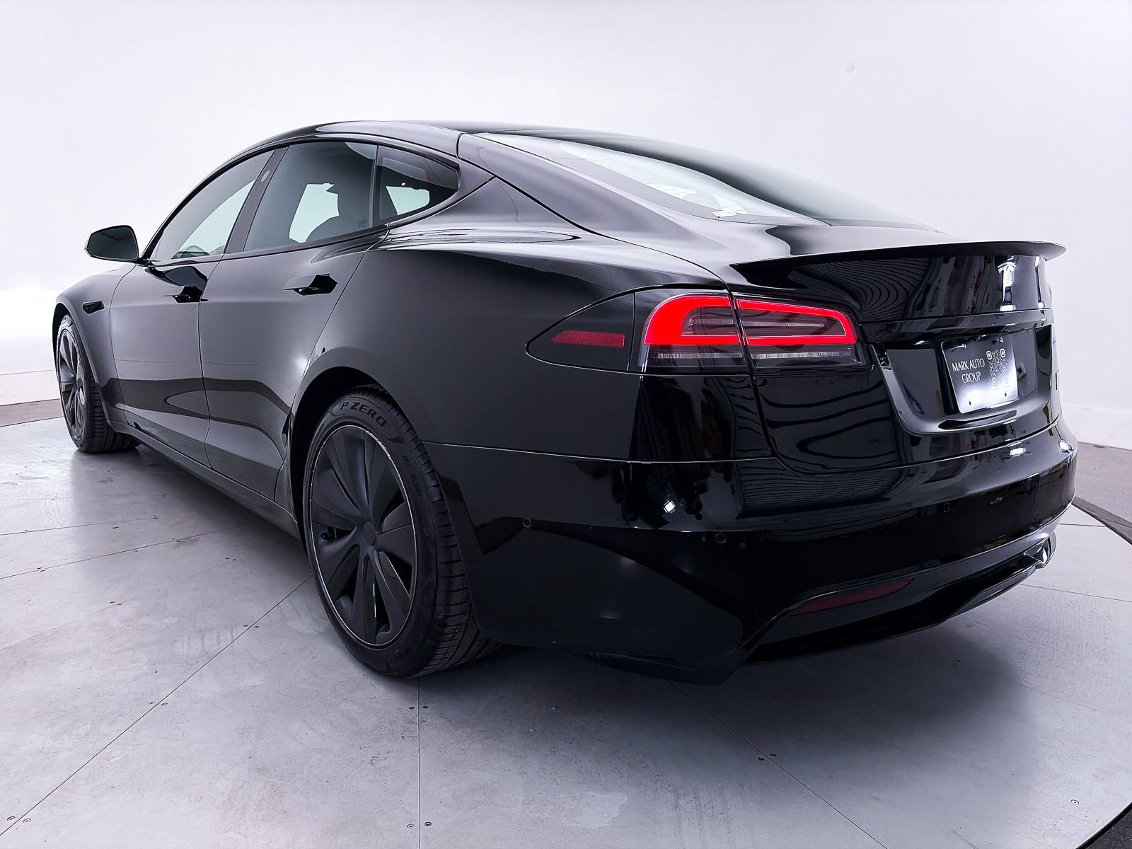 Used 2022 Tesla Model S Plaid AWD/4WD image 14