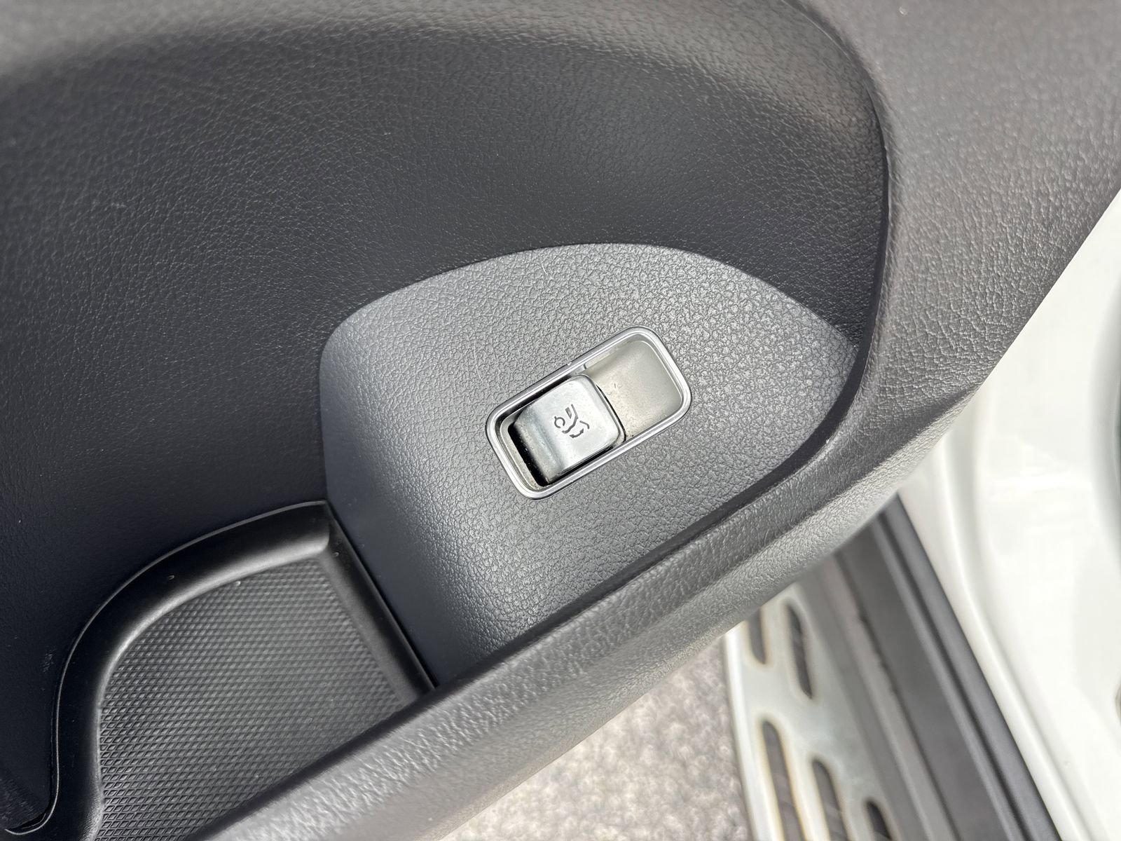 Used 2020 Mercedes-Benz GLE 350 4MATIC image 17