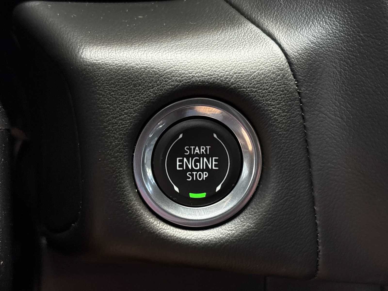 Used 2023 Chevrolet Tahoe RST AWD/4WD image 16