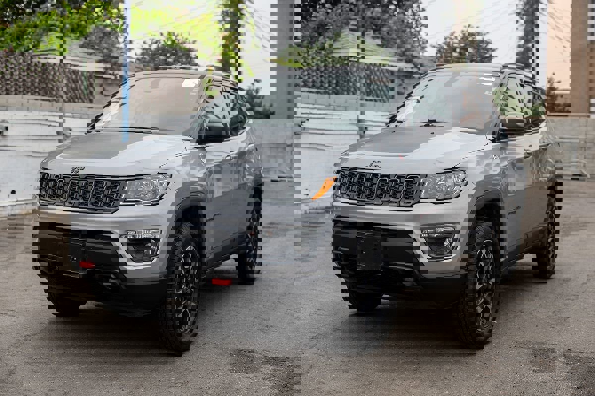 Used 2019 Jeep Compass Trailhawk image 11