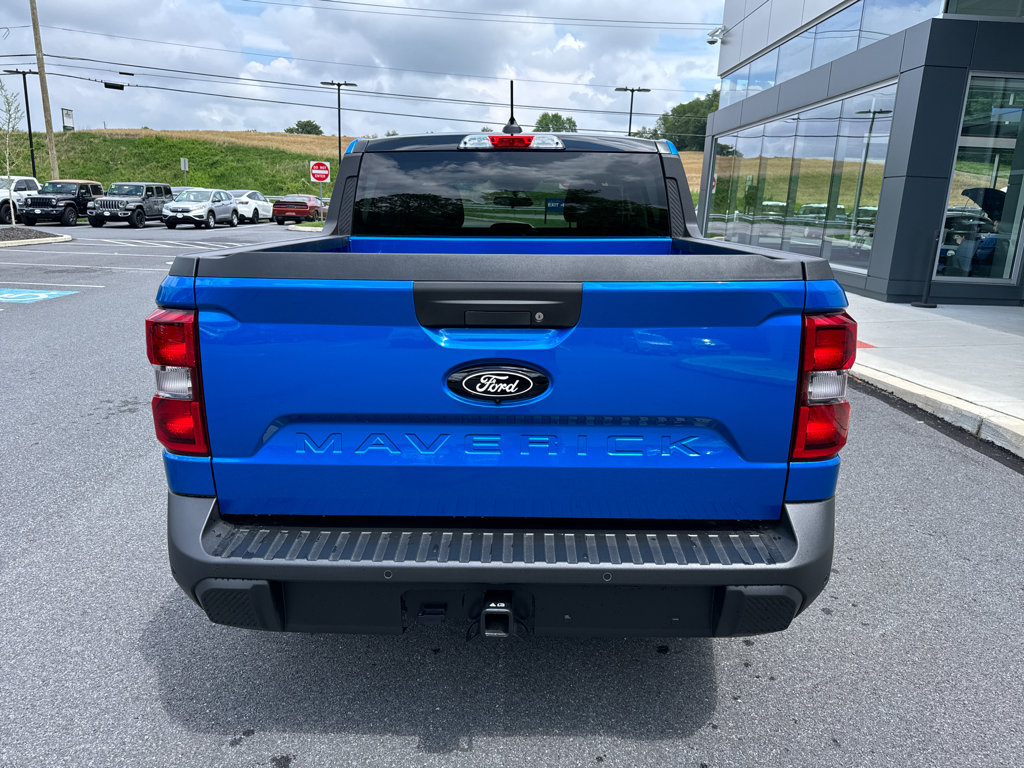 New 2025 Ford Maverick XLT w/ Black Appearance Package image 15