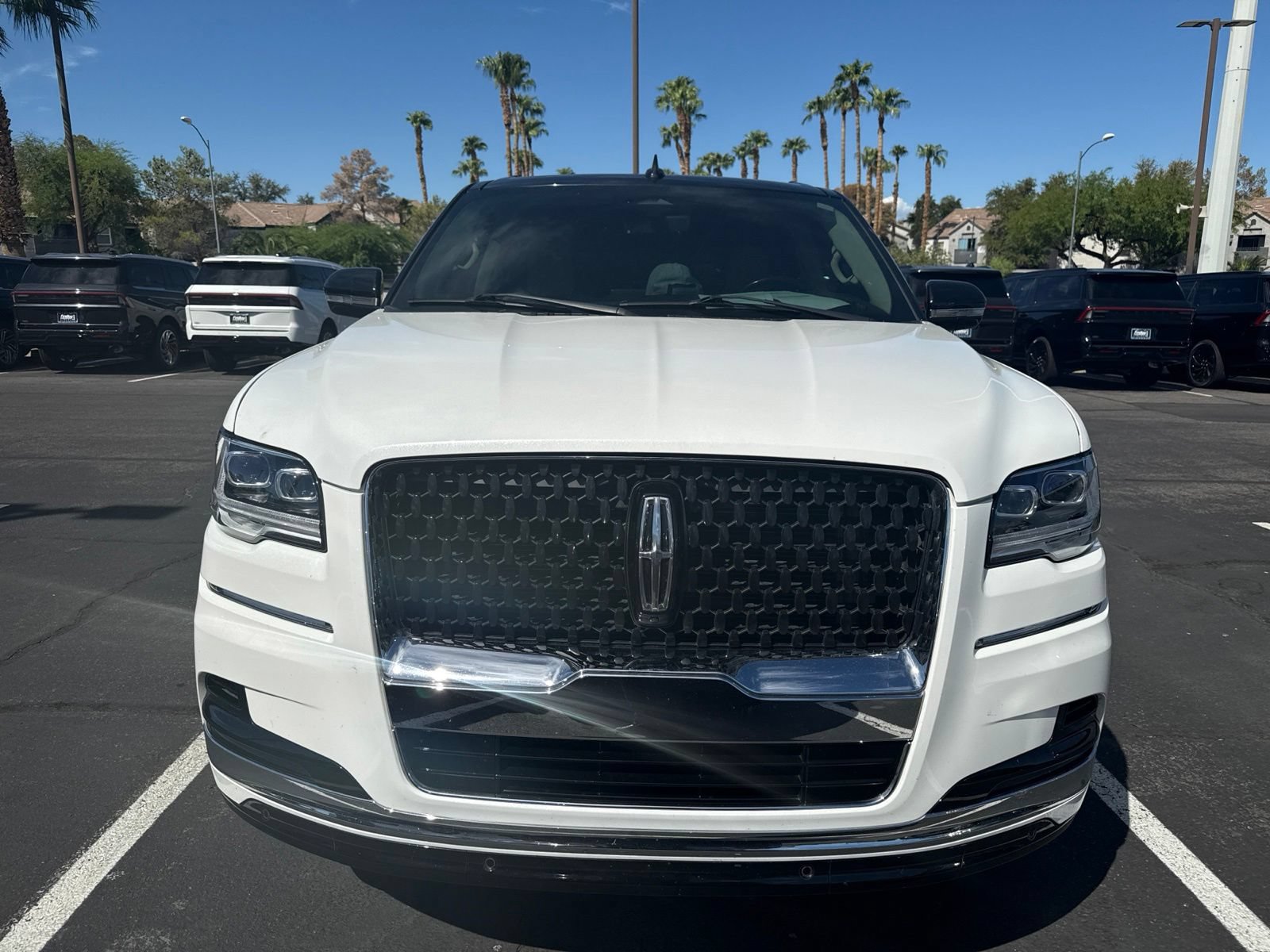 Used 2022 Lincoln Navigator Black Label AWD/4WD image 2