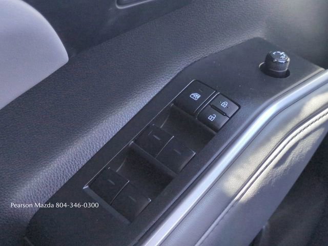 Used 2022 Toyota Highlander XLE image 26